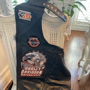 Like new, leather, Harley Davidson chaps